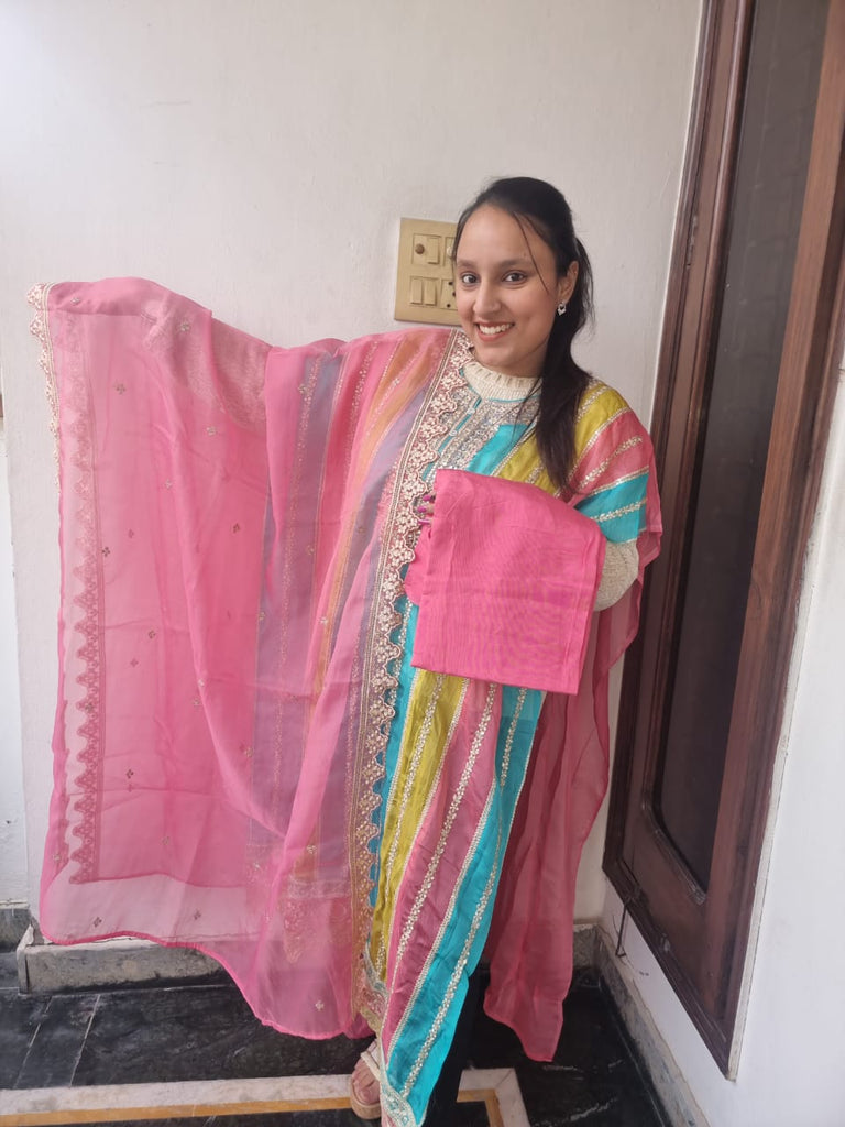latest melty color suit Pink Shade