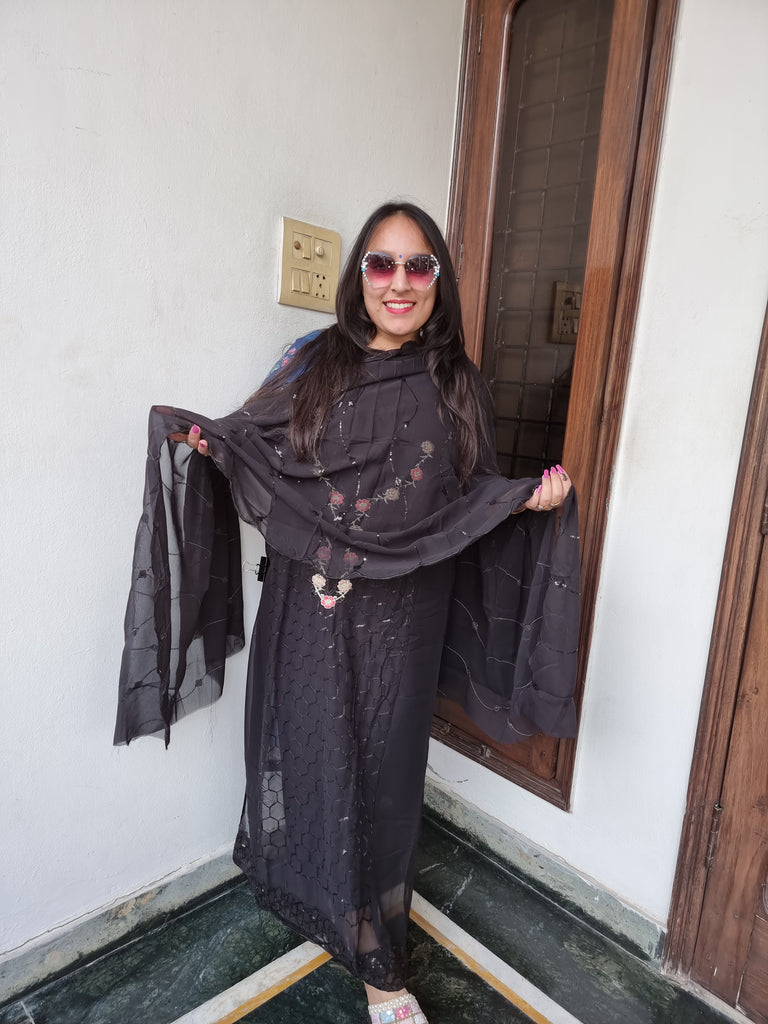 Elegant Noir Georgette Suit
