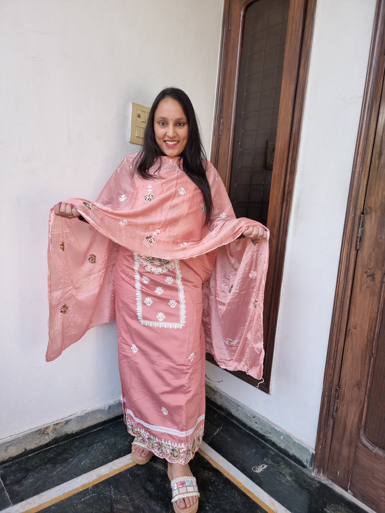 Rang-e-Kaleji – Royal Embroidered Attire
