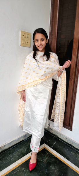Elegant White Embroidered Cotton Suit
