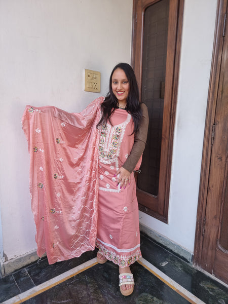 Rang-e-Kaleji – Royal Embroidered Attire