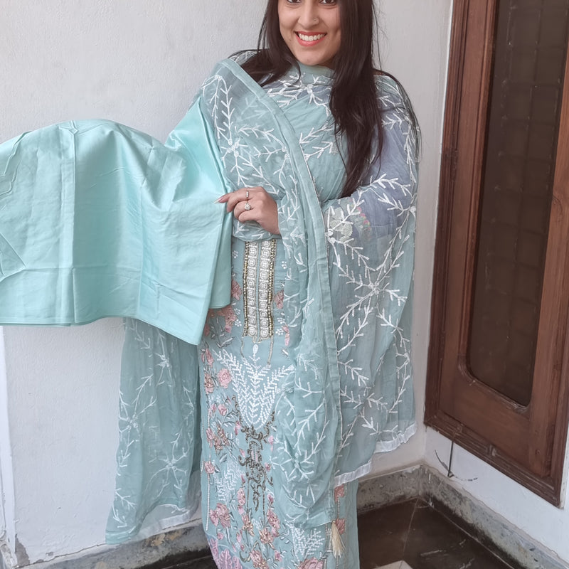 Nooré Luxe Pakistani Suit