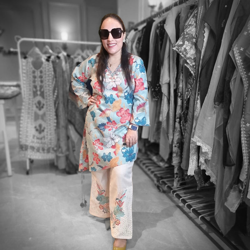 🌺 Tropical Hues – High-Low Embroidered Cordset 🌺